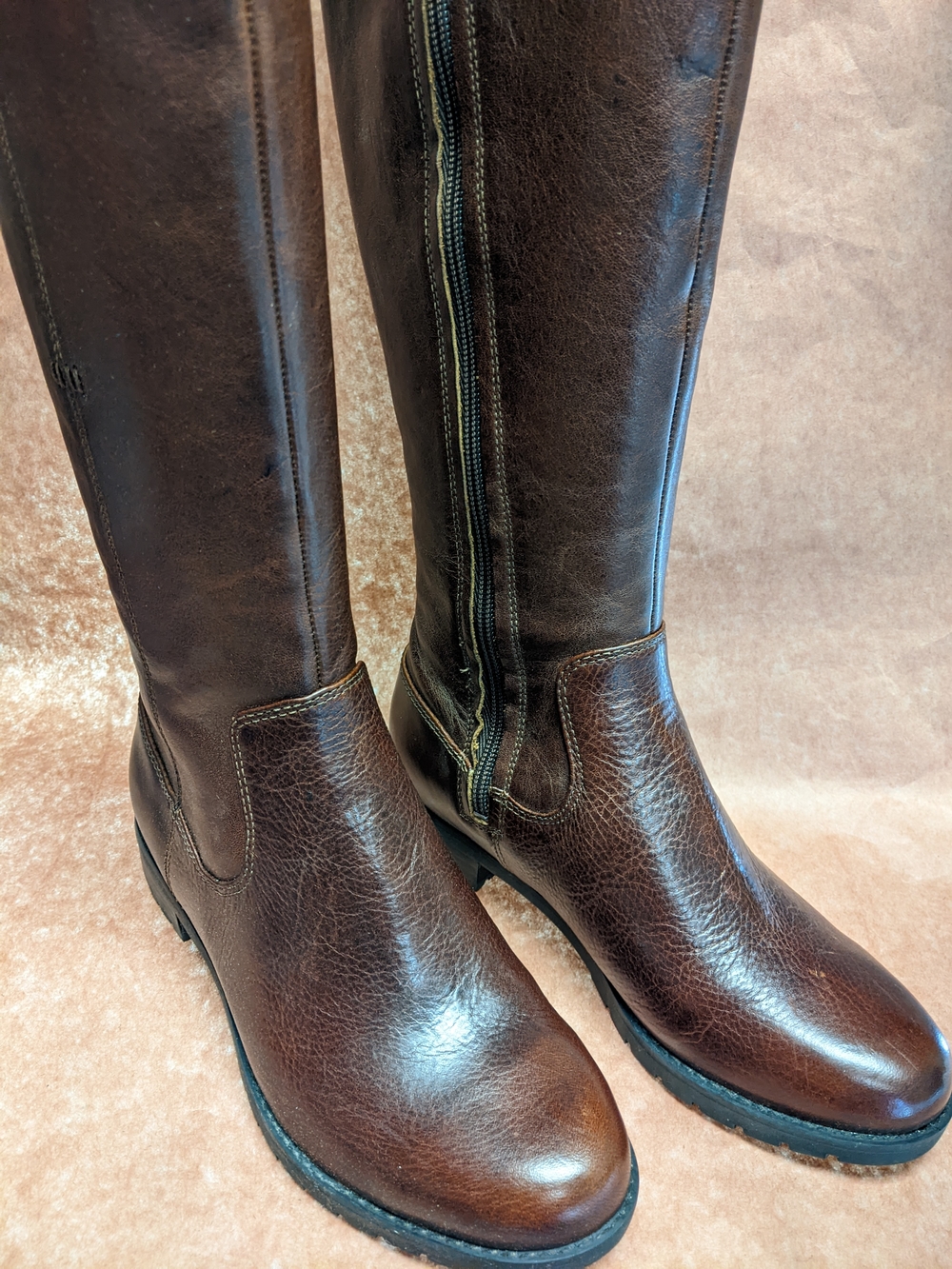 Rockport Tristina Rosette Women's Tall Boots - Size 5.5 - New No Box- DEFECT